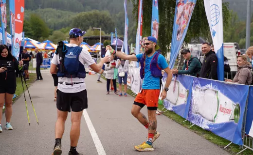 Jest zwycięzca Biegu 7 Dolin na 100 km! Dotarł do mety ze świetnym czasem [WIDEO] - 48